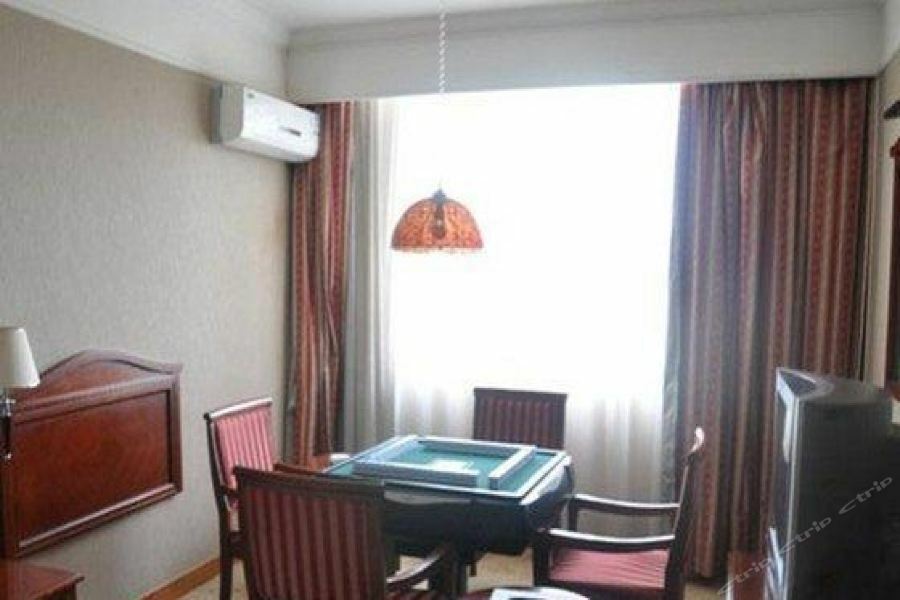 Country Garden Phoenix Hotel Jingmen Buitenkant foto